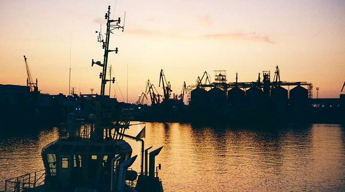 Подписание договора о союзнических отношениях между Кыргызстаном и Узбекистаном